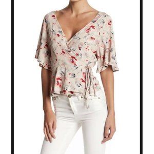 ASTR the Label True Wrap Top Floral Short Sleeve V-Neck